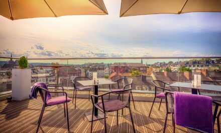Comment créer une terrasse tropézienne à Quimper ?