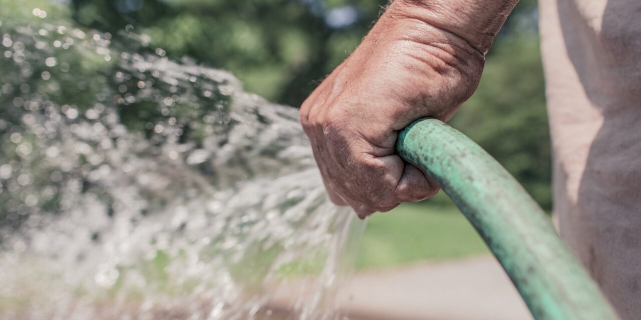 Une cuve de 200 litres pour récupérer l’eau de pluie, c’est écologique