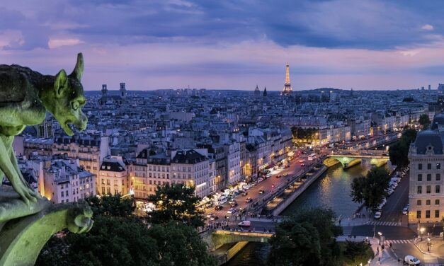 Quels sont les quartiers incontournables à visiter à Paris en toute sécurité ?