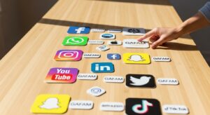 À quel Gafam ces réseaux sociaux appartiennent-ils : la répartition expliquée simplement - Featured Image